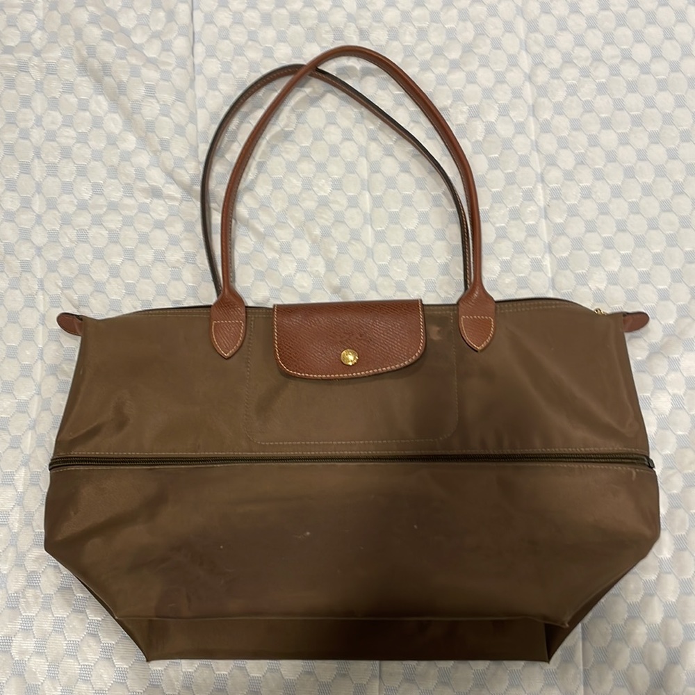 Longchamp Le Pliage expandable tote, green